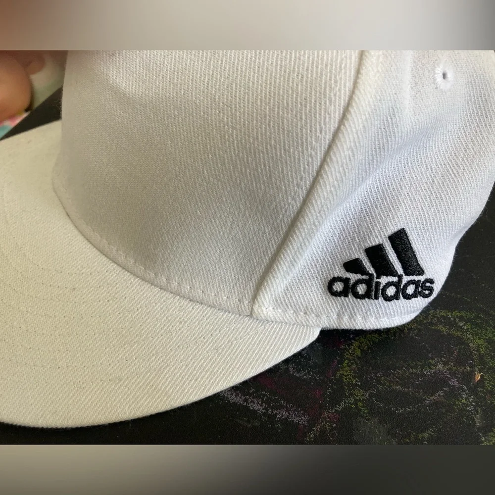Adidas white baseball cap. Stretchy.  New with tags - Picture 3 of 9